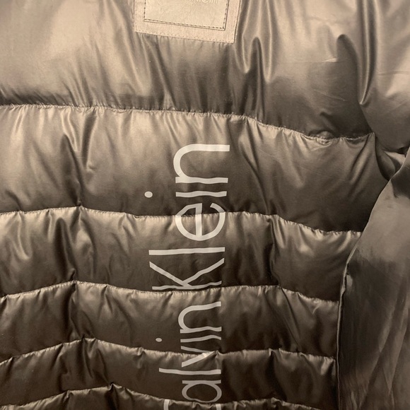 Never worn Gray Calvin Klein puffer coat - Picture 8 of 9